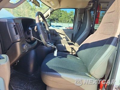 Zdjęcie 7 z 13 samochodu: 2020 GMC SAVANA G2500 VIN:1GTW7AFG7L1224431 - miniatura