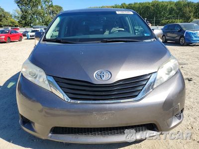 Piąte zdjęcie samochodu w środku: 2014 TOYOTA SIENNA LE VIN:5TDKK3DC8ES523103 - miniatura