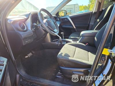 Zdjęcie 7 z 13 samochodu: 2017 TOYOTA RAV4 LE VIN:JTMBFREVXHJ171473 - miniatura