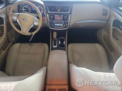 Zdjęcie 8 z 12 samochodu: 2017 NISSAN ALTIMA 2.5 SV VIN:1N4AL3AP6HC260489 - miniatura