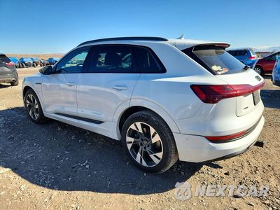 Drugie zdjęcie samochodu z przodu: 2022 AUDI E-TRON PREMIUM VIN:WA1AAAGE7NB046231 - miniatura