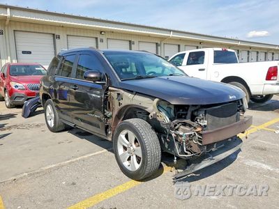 Czwarte zdjęcie samochodu z boku: 2014 JEEP COMPASS LATITUDE VIN:1C4NJCEB6ED856675 - miniatura