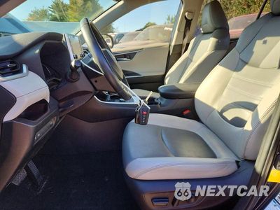 Zdjęcie 7 z 14 samochodu: 2019 TOYOTA RAV4 LIMITED VIN:JTMDWRFV3KD007849 - miniatura