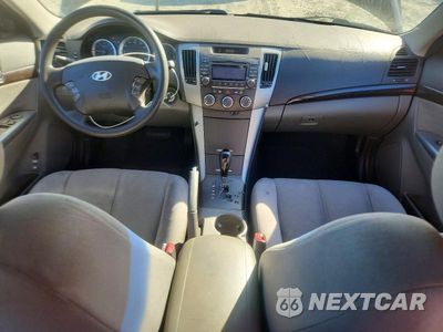 Zdjęcie 8 z 12 samochodu: 2010 HYUNDAI SONATA GLS VIN:5NPET4AC2AH621340 - miniatura