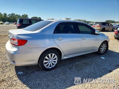 Trzecie zdjęcie samochodu z tyłu: 2013 TOYOTA COROLLA LE VIN:2T1BU4EE4DC940127 - miniatura