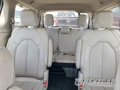 Zdjęcie 10 z 13 samochodu: 2021 CHRYSLER VOYAGER LXI VIN:2C4RC1DG3MR569836 - miniatura