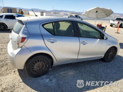 Trzecie zdjęcie samochodu z tyłu: 2013 TOYOTA PRIUS C TWO VIN:JTDKDTB30D1038530 - miniatura
