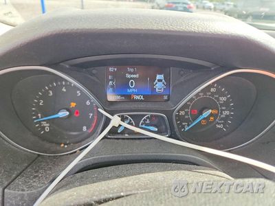 Zdjęcie 9 z 12 samochodu: 2018 FORD FOCUS SE VIN:1FADP3F2XJL229931 - miniatura