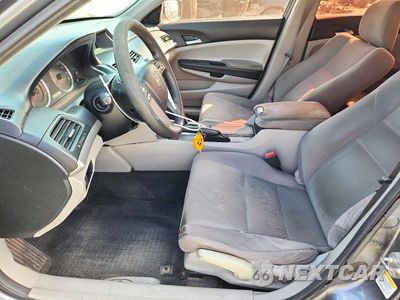 Zdjęcie 7 z 13 samochodu: 2012 HONDA ACCORD LX VIN:1HGCP2F32CA146504 - miniatura