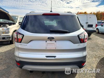 Zdjęcie 6 z 13 samochodu: 2018 FORD ESCAPE SE VIN:1FMCU0GD6JUC26107 - miniatura