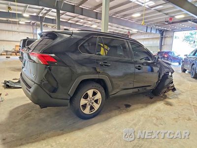 Trzecie zdjęcie samochodu z tyłu: 2022 TOYOTA RAV4 XLE VIN:2T3P1RFVXNC258601 - miniatura