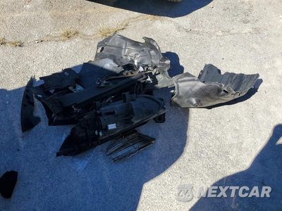 Zdjęcie 12 z 13 samochodu: 2018 TOYOTA CAMRY LE VIN:4T1B11HK4JU673266 - miniatura