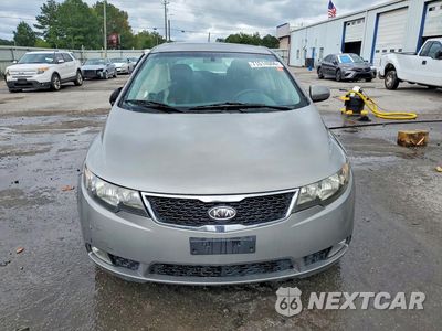 Piąte zdjęcie samochodu w środku: 2011 KIA FORTE5 SX VIN:KNAFW5A34B5451109 - miniatura
