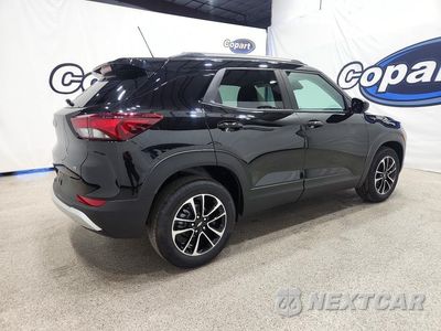Trzecie zdjęcie samochodu z tyłu: 2026 CHEVROLET TRAILBLAZER LT VIN:KL79MPSLXTB284979 - miniatura