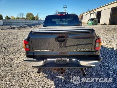 Zdjęcie 6 z 12 samochodu: 2005 CHEVROLET SILVERADO K1500 VIN:1GCEK19T55Z190321 - miniatura