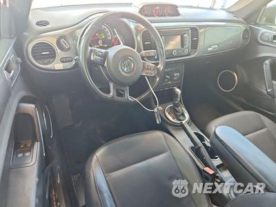 Zdjęcie 8 z 12 samochodu: 2013 VOLKSWAGEN BEETLE VIN:3VW5L7ATXDM813862 - miniatura