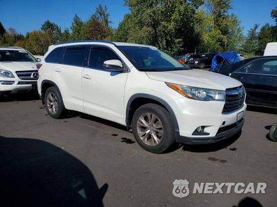 Czwarte zdjęcie samochodu z boku: 2015 TOYOTA HIGHLANDER XLE VIN:5TDJKRFH1FS098848 - miniatura