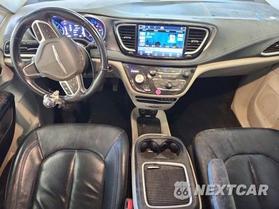 Zdjęcie 8 z 13 samochodu: 2021 CHRYSLER PACIFICA TOURING L VIN:2C4RC1BG5MR533228 - miniatura