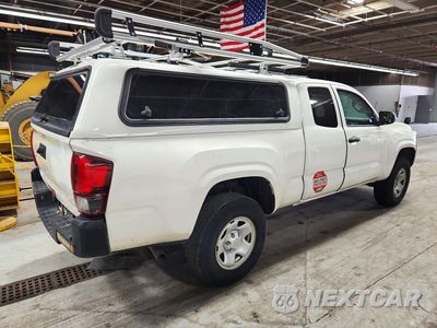 Trzecie zdjęcie samochodu z tyłu: 2021 TOYOTA TACOMA SR VIN:3TYRX5GN0MT028504 - miniatura