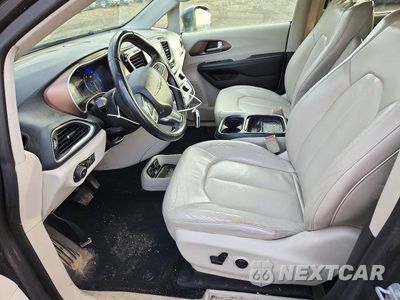 Zdjęcie 7 z 13 samochodu: 2017 CHRYSLER PACIFICA TOURING L VIN:2C4RC1BG5HR654122 - miniatura