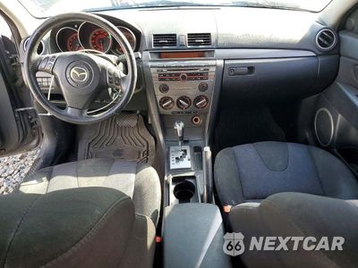 Zdjęcie 8 z 12 samochodu: 2007 MAZDA 3 S VIN:JM1BK324871710773 - miniatura
