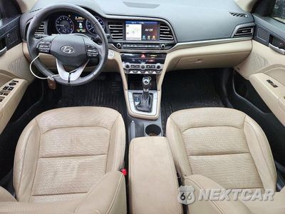 Zdjęcie 8 z 12 samochodu: 2020 HYUNDAI ELANTRA LIMITED VIN:5NPD84LF7LH563099 - miniatura