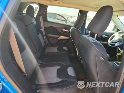 Zdjęcie 11 z 13 samochodu: 2018 JEEP CHEROKEE LATITUDE VIN:1C4PJMCX2JD547549 - miniatura