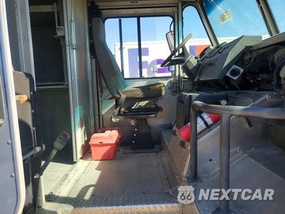 Zdjęcie 11 z 13 samochodu: 2020 FREIGHTLINER MT45G CHASSIS DELIVERY TRUCK VIN:4UZAC2EA7LCMH7818 - miniatura