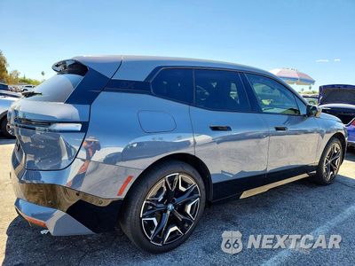 Trzecie zdjęcie samochodu z tyłu: 2024 BMW IX XDRIVE50 VIN:WB523CF09RCR79078 - miniatura