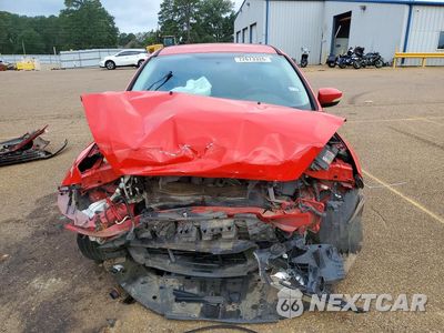 Piąte zdjęcie samochodu w środku: 2016 FORD FOCUS SE VIN:1FADP3F2XGL255972 - miniatura