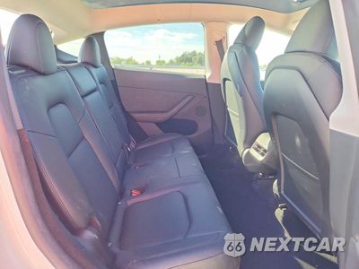 Zdjęcie 10 z 13 samochodu: 2023 TESLA MODEL Y VIN:7SAYGDEE3PA149167 - miniatura