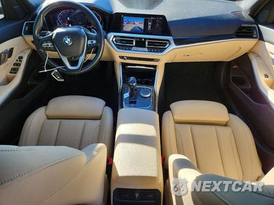 Zdjęcie 8 z 12 samochodu: 2019 BMW 330XI VIN:3MW5R7J53K8B00307 - miniatura