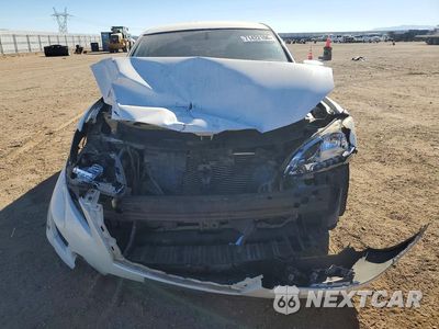 Piąte zdjęcie samochodu w środku: 2014 NISSAN SENTRA SR VIN:3N1AB7AP9EY312532 - miniatura
