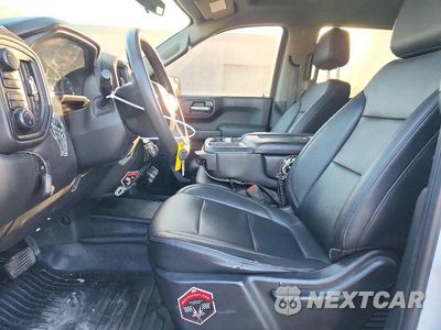 Zdjęcie 7 z 12 samochodu: 2019 CHEVROLET SILVERADO K1500 VIN:3GCUYAEF6KG151730 - miniatura