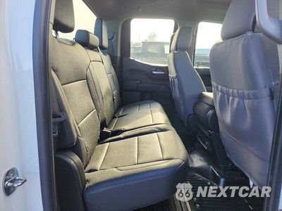 Zdjęcie 10 z 12 samochodu: 2023 CHEVROLET SILVERADO K1500 VIN:1GCRDAED7PZ102043 - miniatura