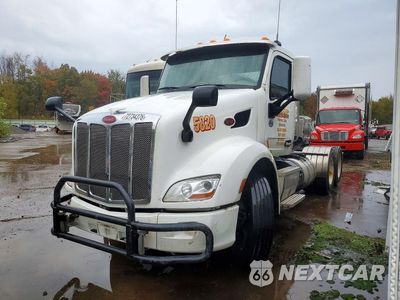 2020 PETERBILT 579 SEMI TRUCK 1XPBD49XXLD727839 - główne zdjęcie licytacji z USA - miniatura