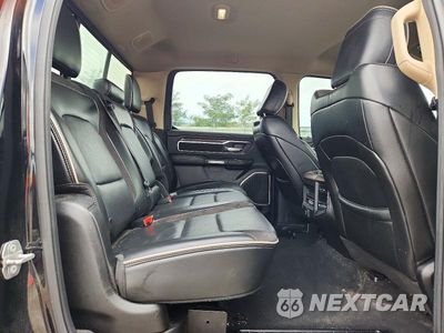 Zdjęcie 10 z 12 samochodu: 2019 RAM 1500 LARAMIE VIN:1C6SRFJT8KN732352 - miniatura