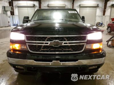 Piąte zdjęcie samochodu w środku: 2006 CHEVROLET SILVERADO K1500 HEAVY DUTY VIN:1GCGK13U06F150418 - miniatura