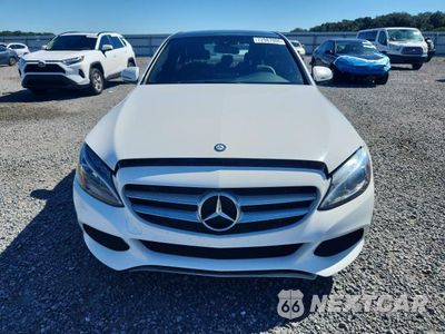 Piąte zdjęcie samochodu w środku: 2017 MERCEDES-BENZ C 300 4MATIC VIN:55SWF4KB4HU212958 - miniatura