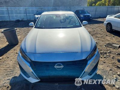 Piąte zdjęcie samochodu w środku: 2023 NISSAN ALTIMA SV VIN:1N4BL4DV7PN322568 - miniatura