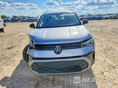 Piąte zdjęcie samochodu w środku: 2026 VOLKSWAGEN TAOS S VIN:3VV8C7B22TM034090 - miniatura