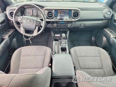 Zdjęcie 8 z 12 samochodu: 2017 TOYOTA TACOMA TRD OFF-ROAD VIN:3TMCZ5AN4HM063797 - miniatura