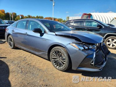 Czwarte zdjęcie samochodu z boku: 2019 TOYOTA AVALON HYBRID XSE VIN:4T1B21FB8KU001275 - miniatura