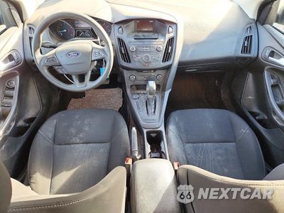 Zdjęcie 8 z 12 samochodu: 2015 FORD FOCUS SE VIN:1FADP3F20FL241786 - miniatura