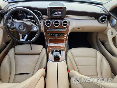 Zdjęcie 8 z 12 samochodu: 2015 MERCEDES-BENZ C 300 4MATIC VIN:55SWF4KB2FU011685 - miniatura