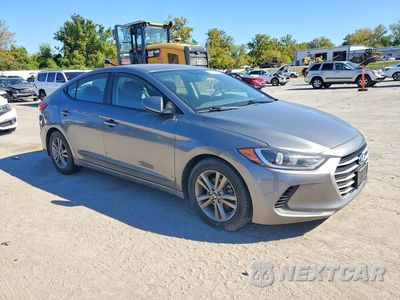 Czwarte zdjęcie samochodu z boku: 2018 HYUNDAI ELANTRA SEL VIN:5NPD84LF0JH251929 - miniatura