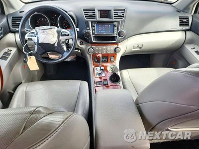Zdjęcie 8 z 14 samochodu: 2013 TOYOTA HIGHLANDER LIMITED VIN:5TDDK3EH4DS202743 - miniatura