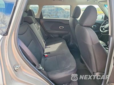 Zdjęcie 10 z 12 samochodu: 2015 KIA SOUL BASE VIN:KNDJN2A25F7760281 - miniatura