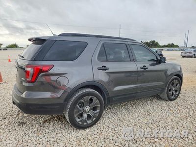 Trzecie zdjęcie samochodu z tyłu: 2018 FORD EXPLORER SPORT VIN:1FM5K8GT5JGC85104 - miniatura
