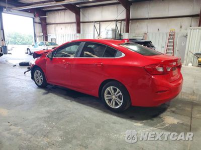 Drugie zdjęcie samochodu z przodu: 2019 CHEVROLET CRUZE LT VIN:1G1BE5SM9K7142633 - miniatura